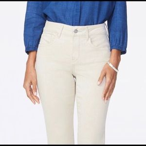 Chico’s Platinum Denim (size2.5)